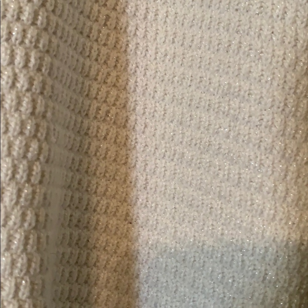 Sweater - Picture 3 of 3